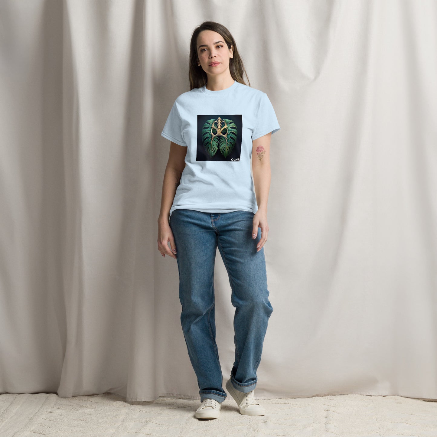 Breathing Monstera Tee